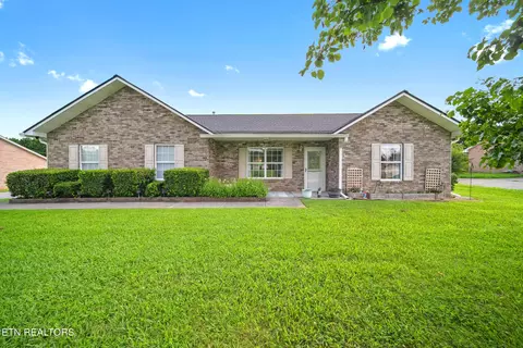 944 Mossy Grove Ln, Maryville, TN 37801