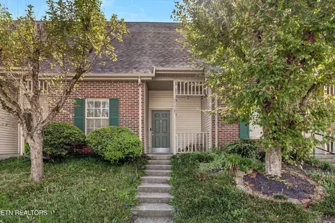 6909 Kings Crossing Way, Knoxville, TN 37918