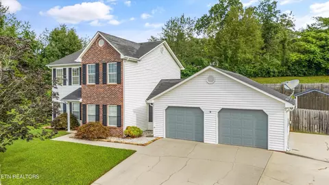8243 Huntsman Ct, Powell, TN 37849