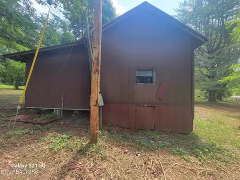 Exterior - 376 Choate Ln, Oneida, TN 37841 photo 16 of 38
