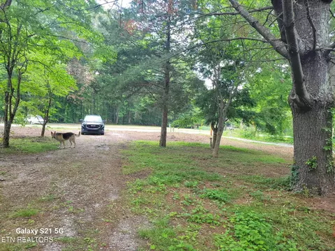 Exterior - 376 Choate Ln, Oneida, TN 37841 photo 7 of 38