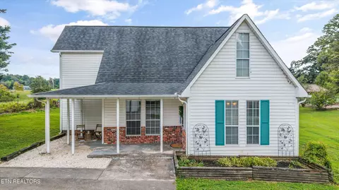 3318 Wildwood Rd, Maryville, TN 37804
