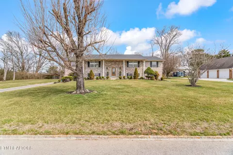608 E Grinnell Cir, Knoxville, TN 37924
