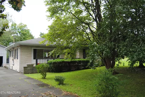4212 Mccampbell Ln, Knoxville, TN 37918