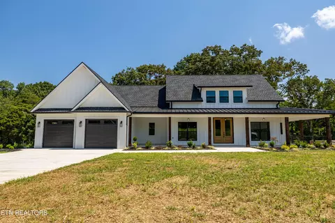 1106 Sophie Dr, Greenback, TN 37742