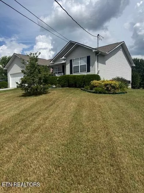 3208 Trevor Dr, Louisville, TN 37777