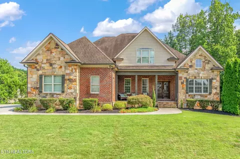 2115 Jakes Walk Ln, Knoxville, TN 37932