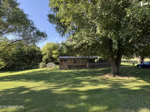 90 Red Dog Ln, Afton, TN 37616