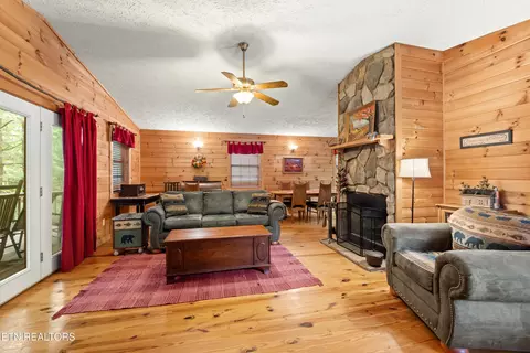 418 Laurel Trace Rd, Townsend, TN 37882 photo 12