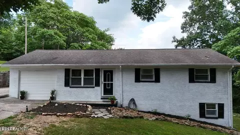 771 Commanche Dr, Newport, TN 37821