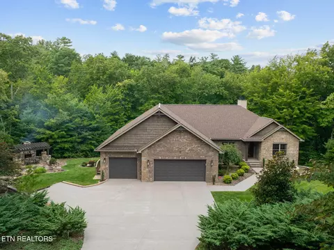 29 Lindsey Knoll Cir, Crossville, TN 38558