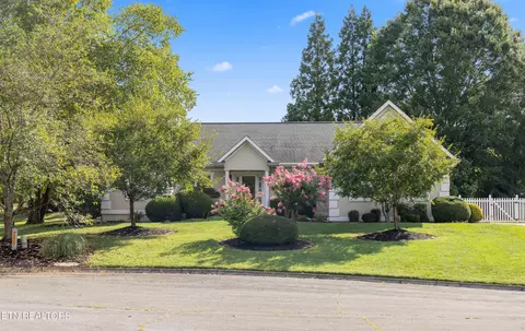 4906 Adelene Ln, Knoxville, TN 37918