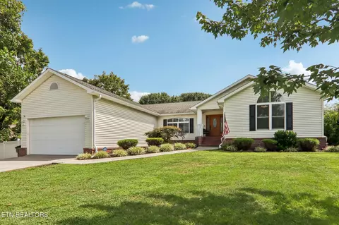 1709 Thurman Cir, Sevierville, TN 37876