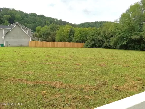 3321 Whelahan Farm Rd, Knoxville, TN 37924
