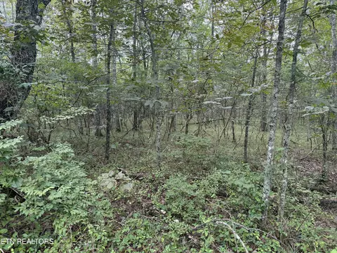 130 Blackburn Dr, Crossville, TN 38558