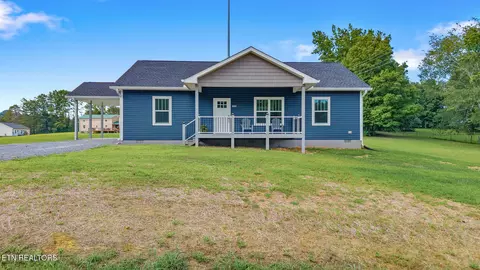 900 14th St, Etowah, TN 37331