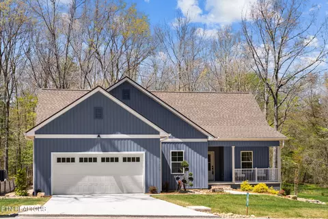 160 Hawes Cir, Crossville, TN 38558