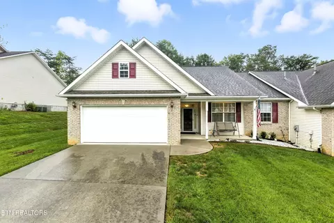 1542 Graybrook Ln, Knoxville, TN 37920