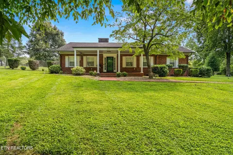 1670 Oak St, Morristown, TN 37813