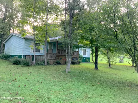 3000 Fairview Rd, Madisonville, TN 37354