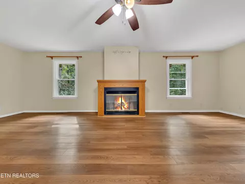 623 Whippoorwill Dr, Talbott, TN 37877 photo 4