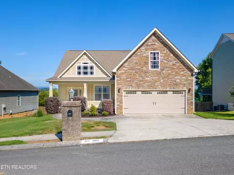 805 Windrush Loop, Chattanooga, TN 37421