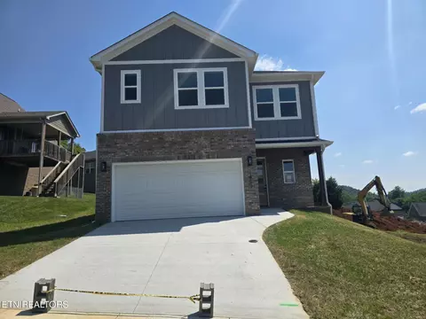 1809 Topsail Ct, Kingsport, TN 37664