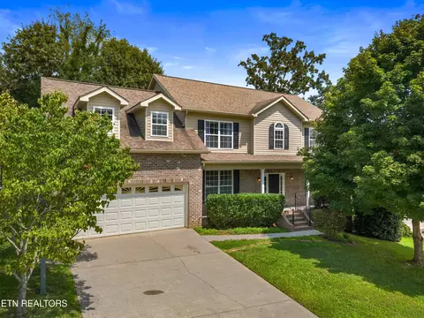 1126 Maples Glen Ln, Knoxville, TN 37923