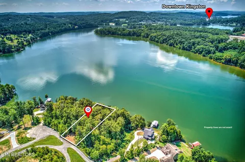Emory Pointe Lane, Harriman, TN 37748