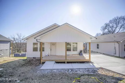 3332 Wimpole Ave, Knoxville, TN 37914