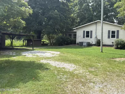 3575 Weavers Dr, Louisville, TN 37777