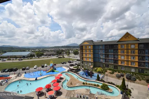 225 Collier Dr #1516, Sevierville, TN 37862