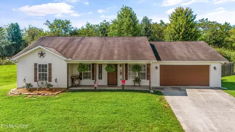 303 Oakland View Ct, Sweetwater, TN 37874