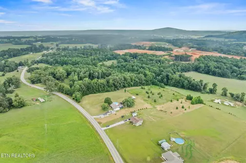 View/Area - 13723 Old Kentucky Rd, Walling, TN 38587 photo 6 of 8