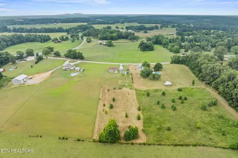 View/Area - 13723 Old Kentucky Rd, Walling, TN 38587 photo 8 of 8