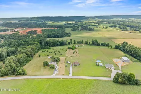 View/Area - 13723 Old Kentucky Rd, Walling, TN 38587 photo 4 of 8