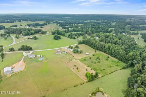 View/Area - 13723 Old Kentucky Rd, Walling, TN 38587 photo 7 of 8