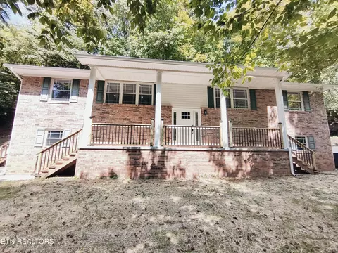 3722 Roberts Rd, Corryton, TN 37721