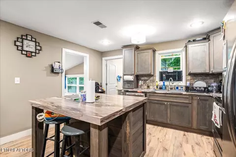 Kitchen - 265 Grape Rough Rd, Oneida, TN 37841 photo 3 of 6