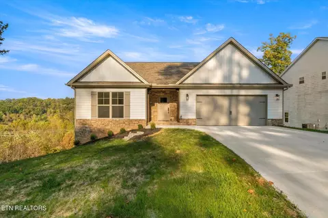 3974 Mountain Vista Rd, Knoxville, TN 37931