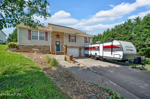 510 Joshua Dr, Dandridge, TN 37725