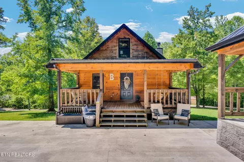 762 Edd Linder Rd, Jamestown, TN 38556