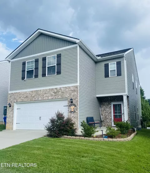 112 Harbour Pointe Ln, Oak Ridge, TN 37830