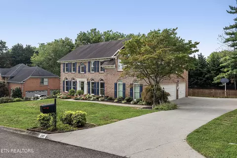 1205 Westbury Rd, Knoxville, TN 37922