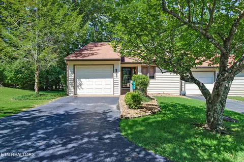 368 Lake Catherine Ct, Crossville, TN 38558