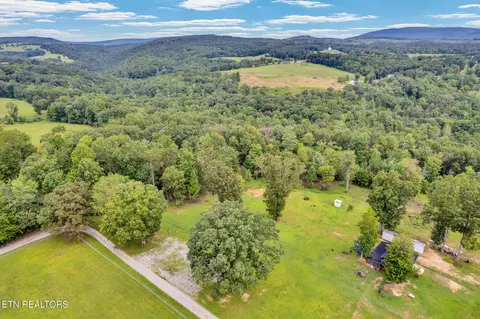 Meadow Lane Rd, Grandview, TN 37337