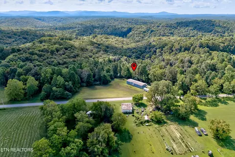 246 Nydeck Rd, Robbins, TN 37852