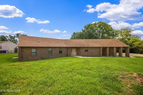 145 Latimer Rd, Oak Ridge, TN 37830