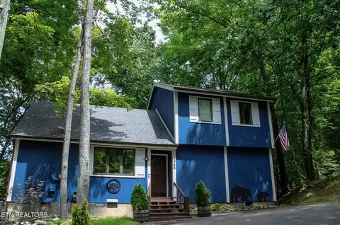 1348 N Baden Cir, Gatlinburg, TN 37738