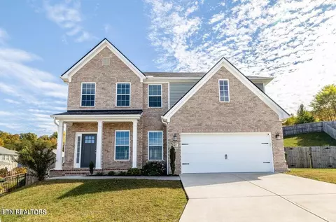 702 Rindlewood Ln, Maryville, TN 37801
